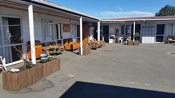 Racecourse Backpackers Hostel