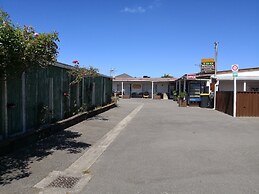 Racecourse Backpackers Hostel