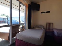 Racecourse Backpackers Hostel