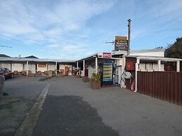 Racecourse Backpackers Hostel