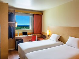 ibis Cancun Centro