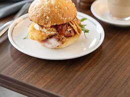 Mercure Melbourne Caroline Springs