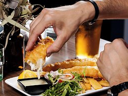 Mercure Melbourne Caroline Springs