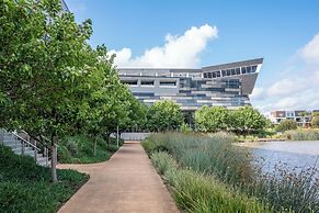 Mercure Melbourne Caroline Springs