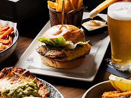 Mercure Melbourne Caroline Springs