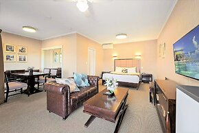 Eltham Gateway Hotel