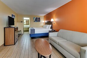 Captain's Quarters Inn