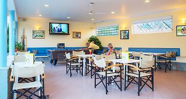 Melissa Apartments, Studios & Suites