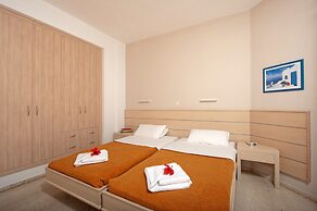 Melissa Apartments, Studios & Suites