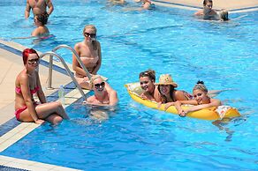 Melissa Apartments, Studios & Suites