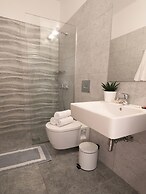 Melissa Apartments, Studios & Suites