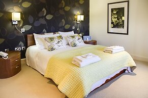 Clarendon Luxury Apartments