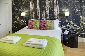 Clarendon Luxury Apartments