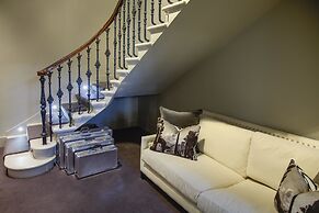 Clarendon Luxury Apartments