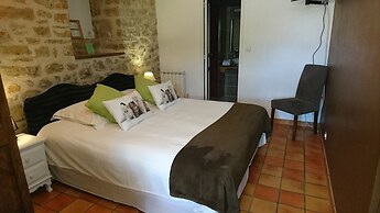 Hotel La Bastie D Urfe