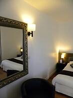 Hotel La Bastie D Urfe