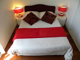 Hotel La Bastie D Urfe