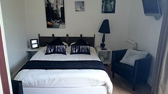 Hotel La Bastie D Urfe