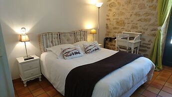 Hotel La Bastie D Urfe
