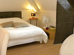 Hotel La Bastie D Urfe