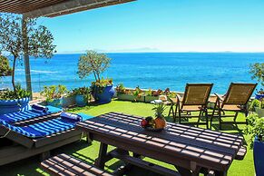 185 on Beach Boutique Suites and Apartments