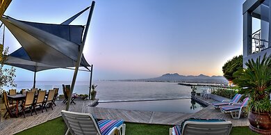 185 on Beach Boutique Suites and Apartments