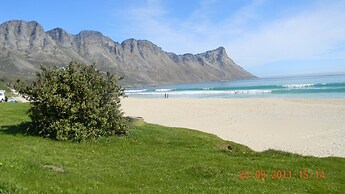 185 on Beach Boutique Suites and Apartments