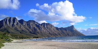 185 on Beach Boutique Suites and Apartments