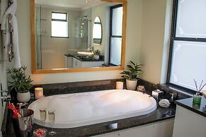 185 on Beach Boutique Suites and Apartments