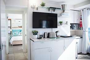 185 on Beach Boutique Suites and Apartments