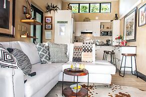 185 on Beach Boutique Suites and Apartments