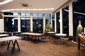 The Lakes Boutique Lodge