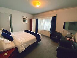 Apollo Hotel