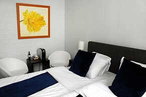 Apollo Hotel