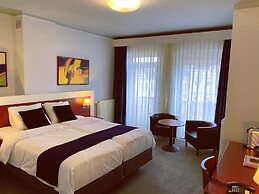 Apollo Hotel