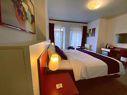 Apollo Hotel