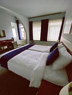 Apollo Hotel
