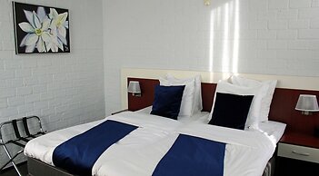 Apollo Hotel