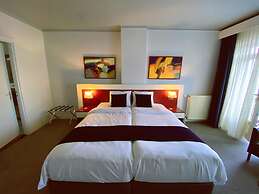Apollo Hotel