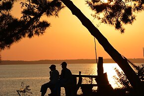 Black Walnut Point Inn