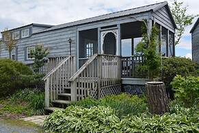 Black Walnut Point Inn