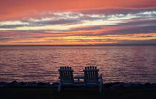 Black Walnut Point Inn