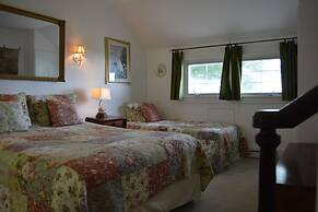 Black Walnut Point Inn