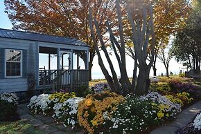 Black Walnut Point Inn