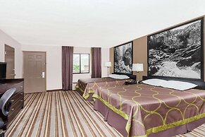 Super 8 by Wyndham Monteagle TN