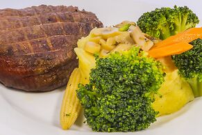 Imperial Suites Hotel