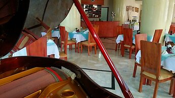 Casa Morales Hotel Internacional y Centro de Convenciones