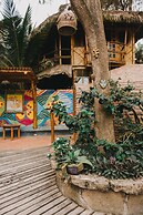 Balsa Surf Camp by Rotamundos