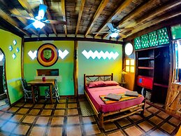 Balsa Surf Camp by Rotamundos