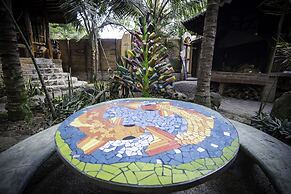 Balsa Surf Camp by Rotamundos